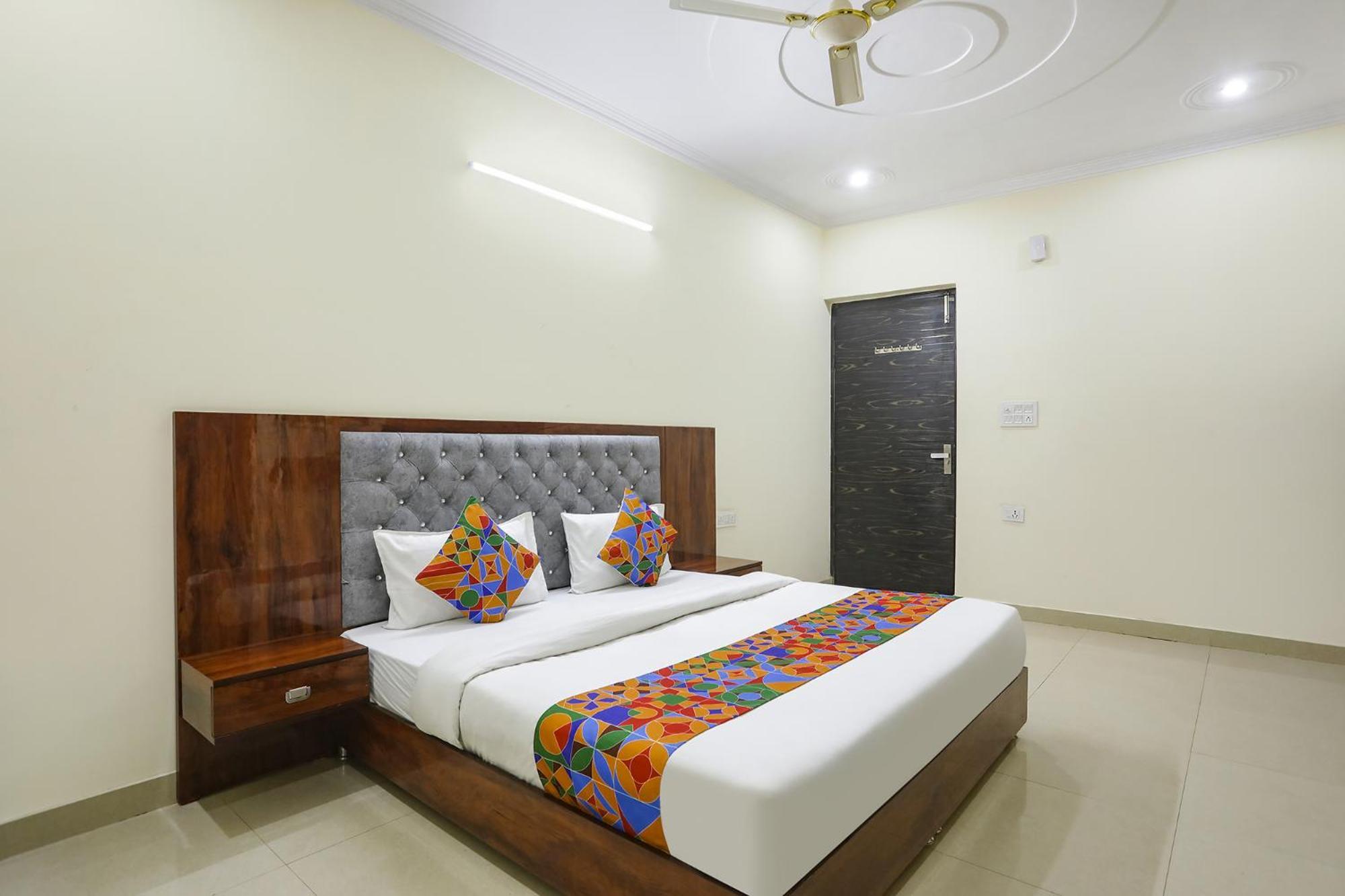 Fabexpress Asp Royal Residency Inn- Janakpuri Delhi Kültér fotó