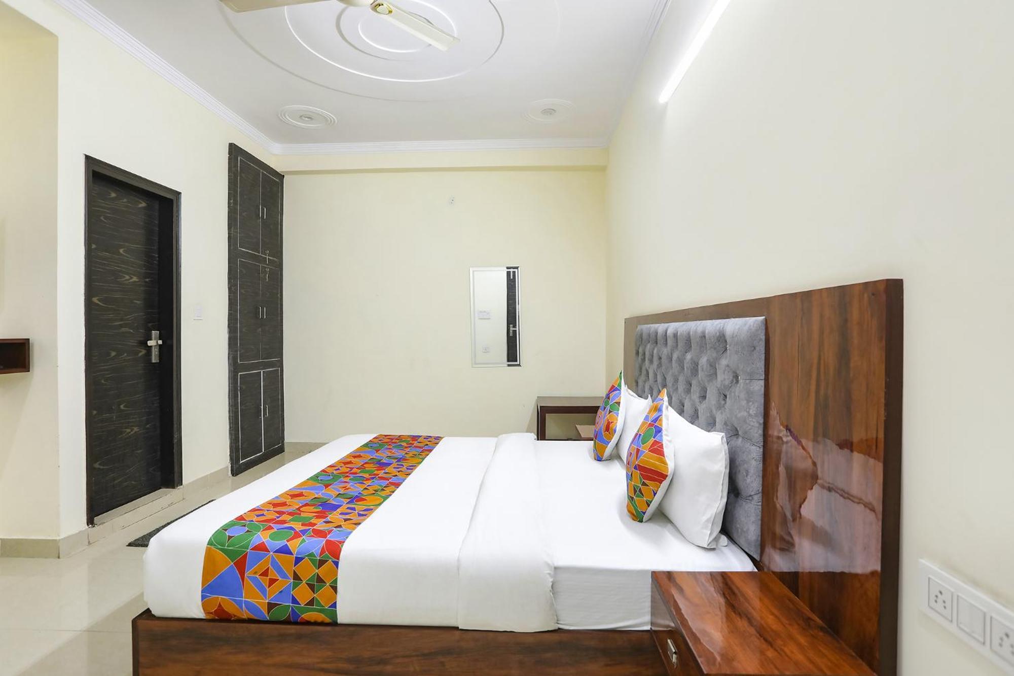 Fabexpress Asp Royal Residency Inn- Janakpuri Delhi Kültér fotó