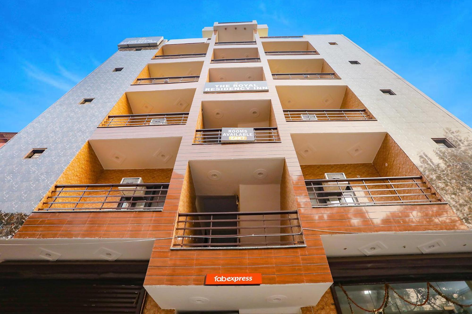 Fabexpress Asp Royal Residency Inn- Janakpuri Delhi Kültér fotó