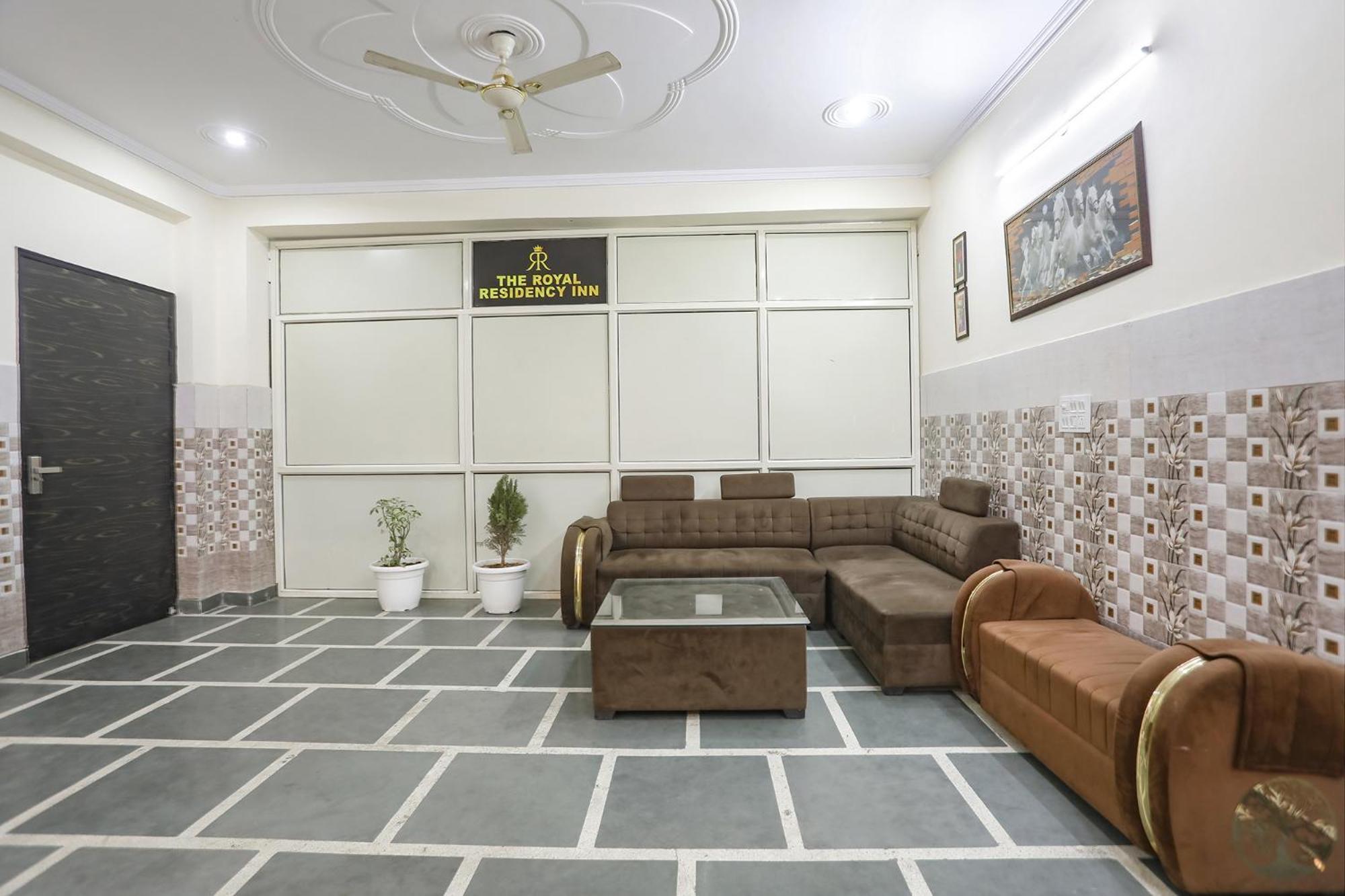 Fabexpress Asp Royal Residency Inn- Janakpuri Delhi Kültér fotó