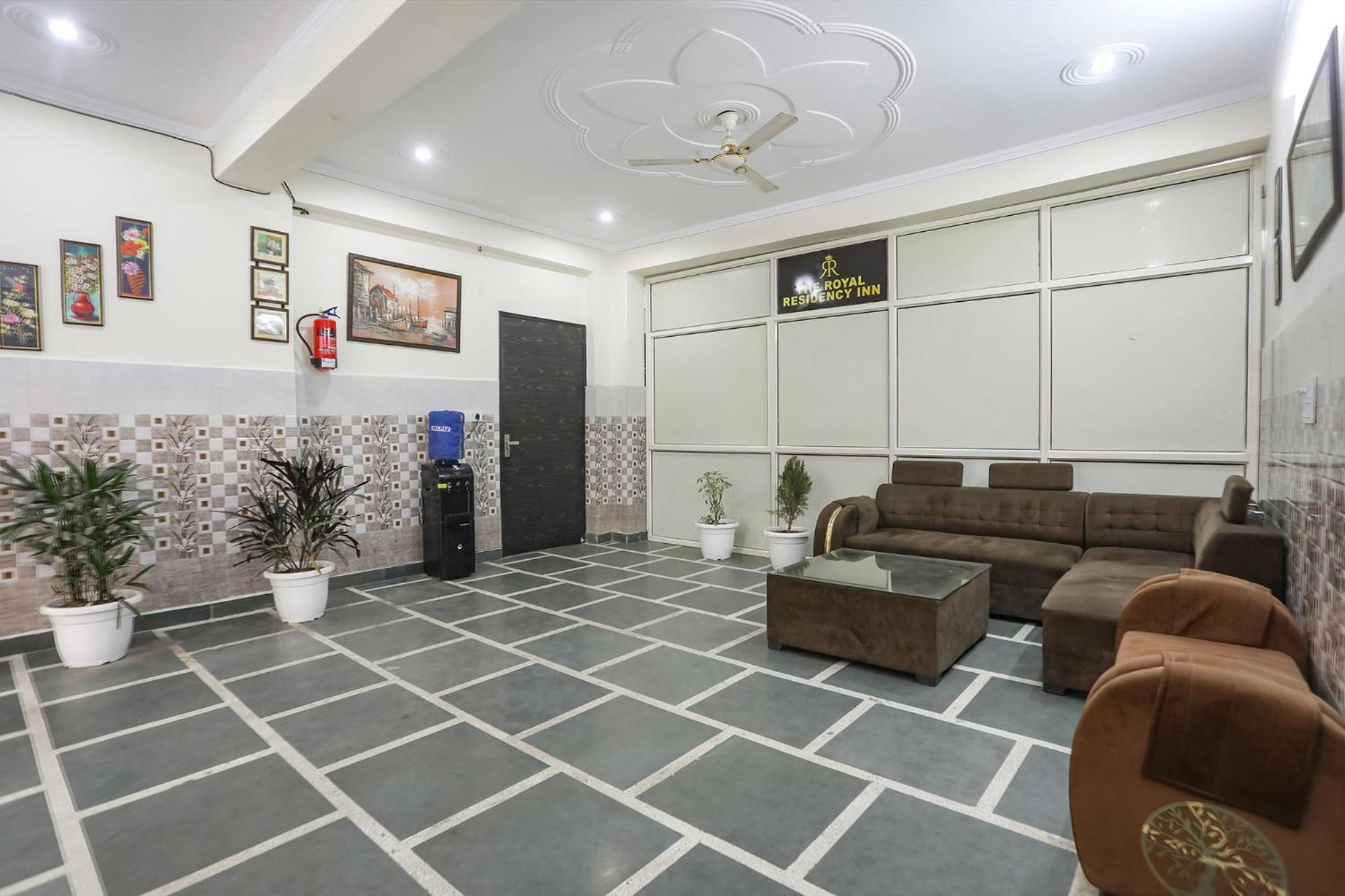 Fabexpress Asp Royal Residency Inn- Janakpuri Delhi Kültér fotó