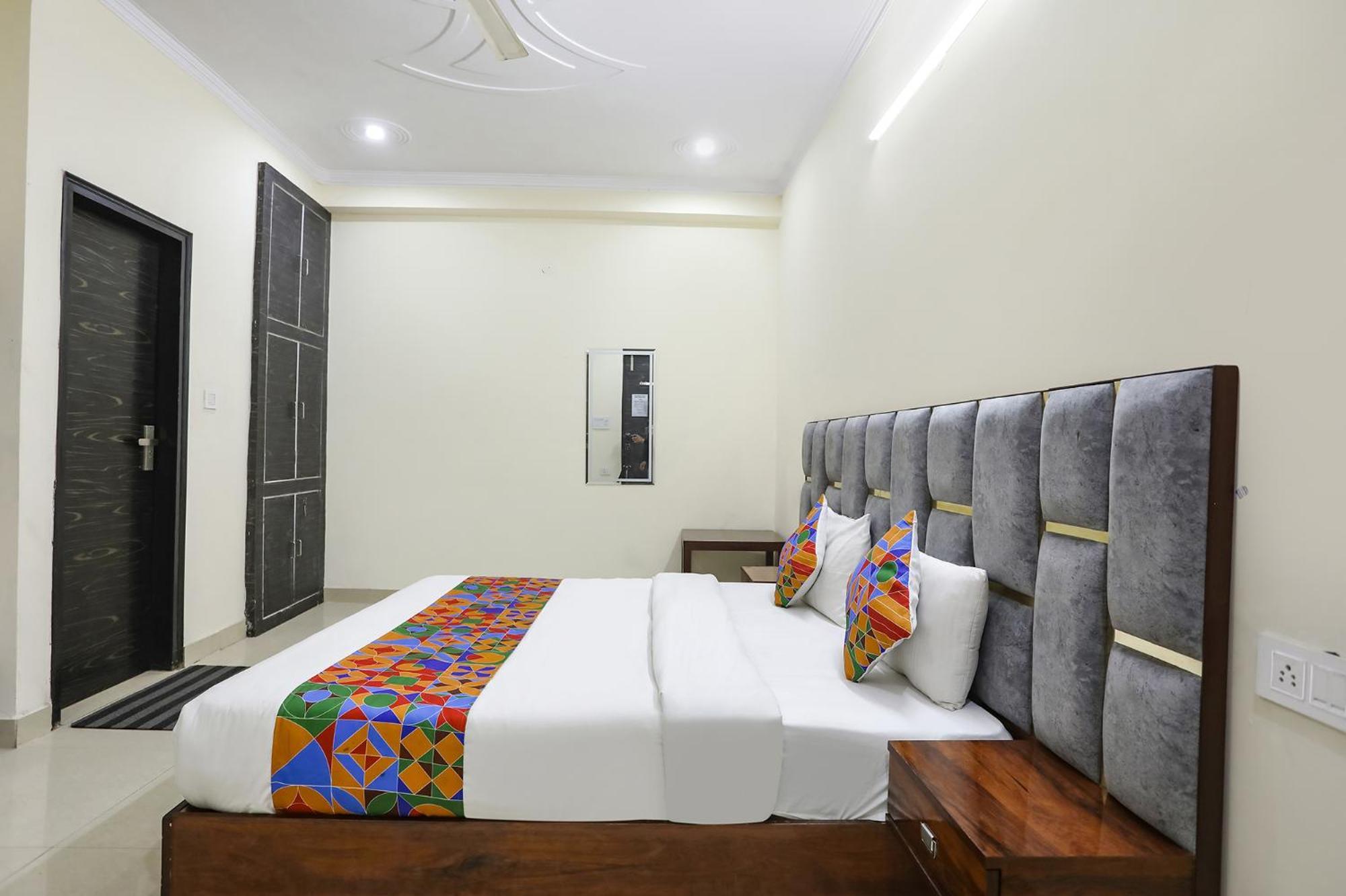 Fabexpress Asp Royal Residency Inn- Janakpuri Delhi Kültér fotó